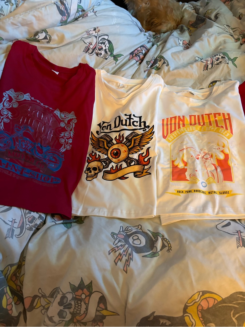 Von Dutch Crop Tops Graphic Tee Bundle - 6 size M/L White & Red